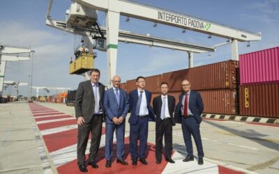 A delegation from the Chinese port of Guangzhou at Interporto Padua